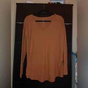 Cozy Long-Sleeve Waffle Knit V-neck Sweater